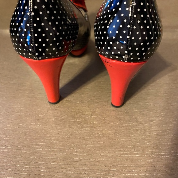 Peak-a-Boo shoes - Picture 5 of 5